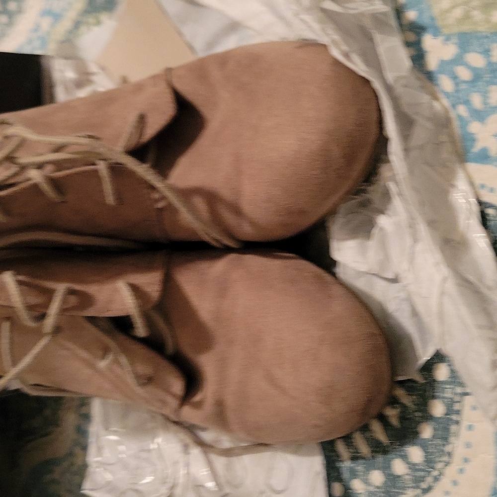 Booties - Picture 4 of 4